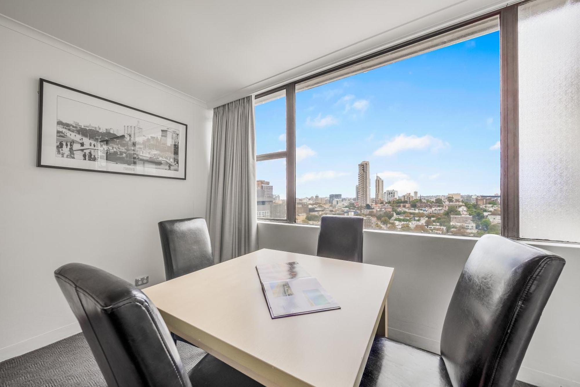 Oaks Sydney Hyde Park Suites Extérieur photo